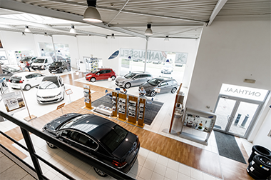 Showroom Dilsen van Peugeot Vanbussel.