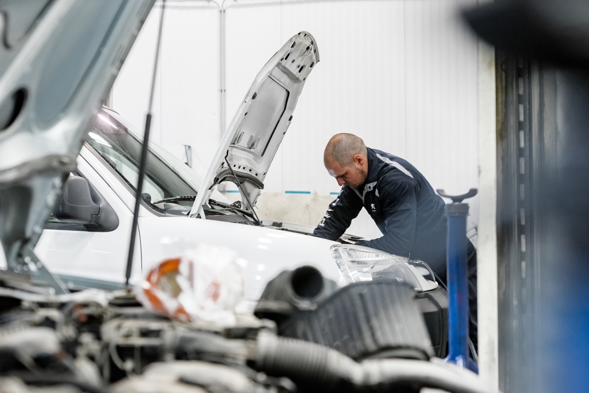 Autogarage Eeklo  Auto Service Blondeel: onderhoud, herstellingen